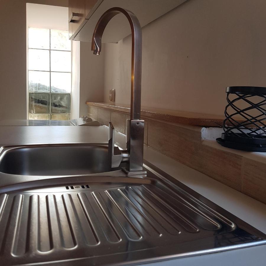 Jardin Kapetanova Kuca Apartment Veli Iz Ngoại thất bức ảnh