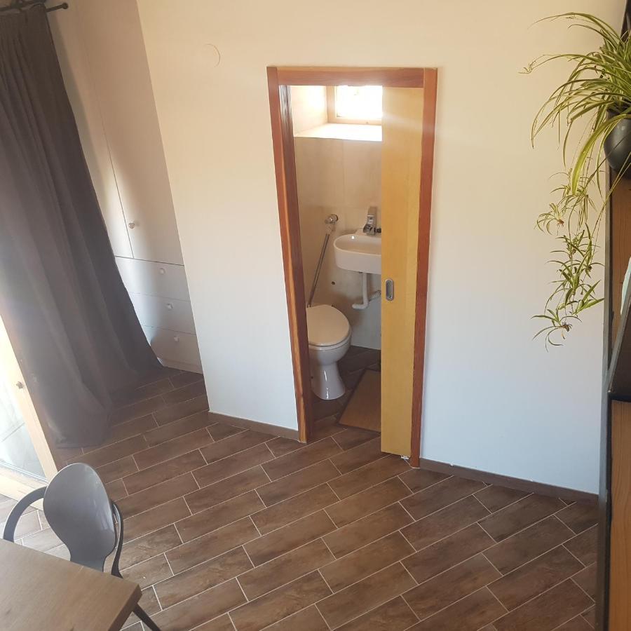 Jardin Kapetanova Kuca Apartment Veli Iz Ngoại thất bức ảnh