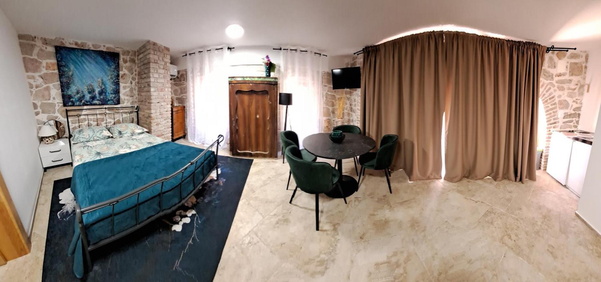 Jardin Kapetanova Kuca Apartment Veli Iz Ngoại thất bức ảnh