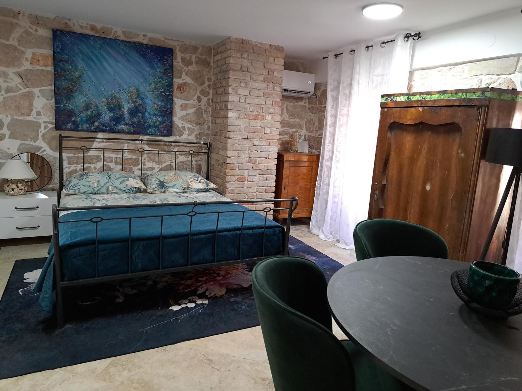 Jardin Kapetanova Kuca Apartment Veli Iz Ngoại thất bức ảnh